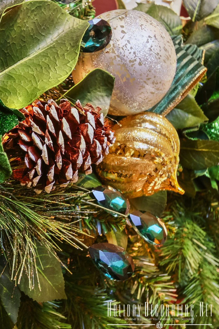 Ornaments, Gemstones & Pinecons